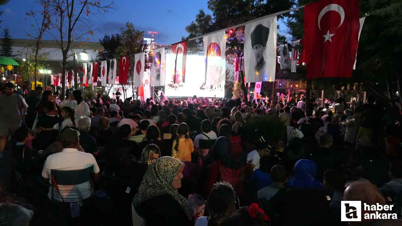 Keçiören'de açık hava sinemasında 30 Ağustos'a özel Atatürk filmi