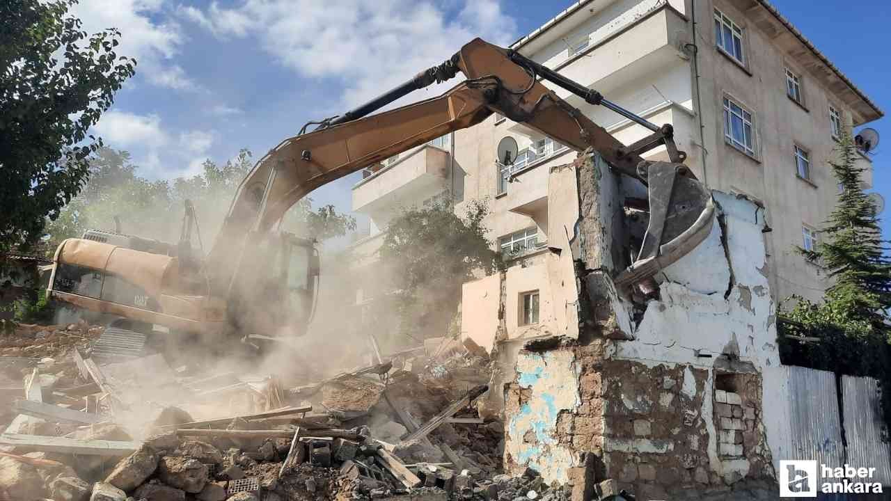 Altındağ Belediyesi, ilçedeki metruk yapılarla mücadele etmeye devam ediyor