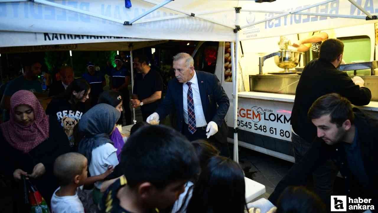 Kahramankazan Belediyesi, Mevlit Kandili'nde lokma dağıttı
