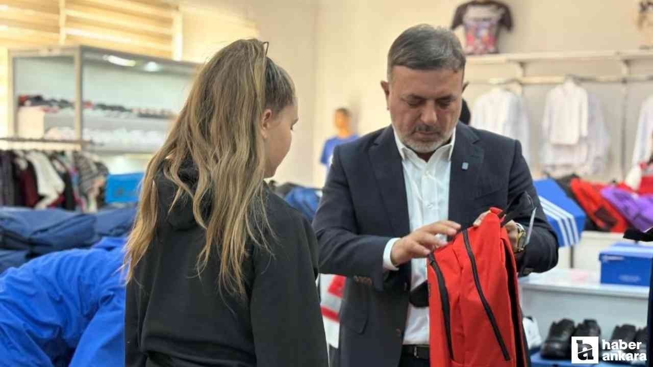 Sincan Belediyesi'nden 8 binden fazla öğrenciye kırtasiye yardımı!