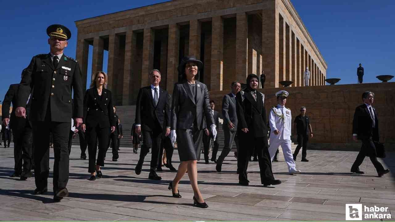 Japonya Altes Prensesi Akiko'dan Anıtkabir'e anlamlı ziyaret
