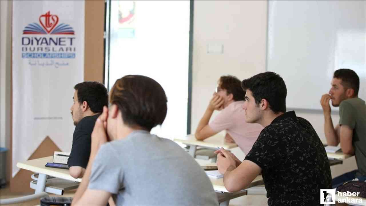 TDV, bu yıl 8 bin öğrenciye eğitim desteği verecek