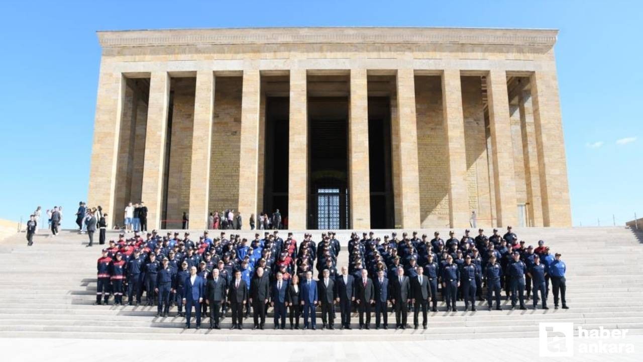 11 Büyük Şehir Belediyesinin İtfaiyesi Anıtkabir'i ziyaret etti
