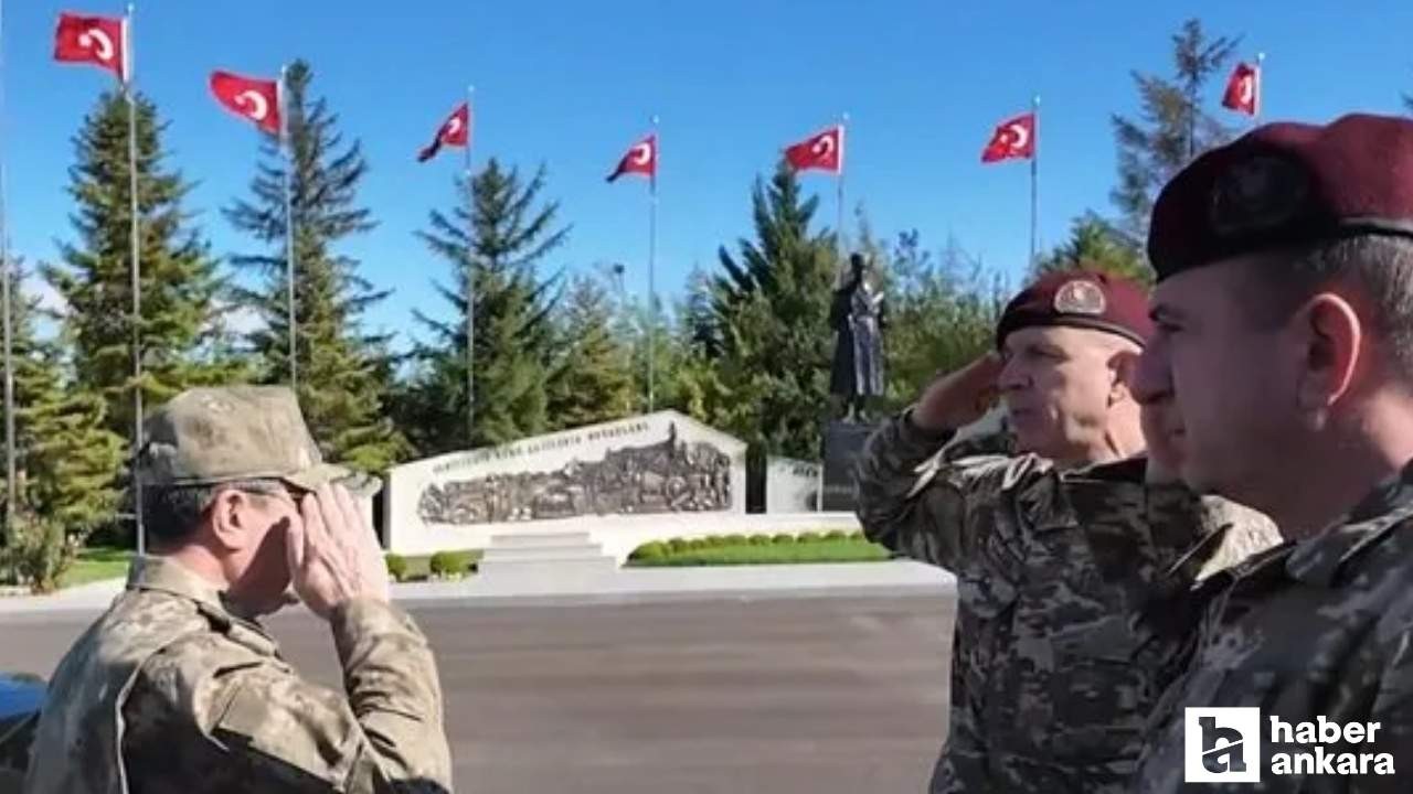 Bayraktaroğlu, Özel Kuvvetler Komutanlığını ziyaret etti