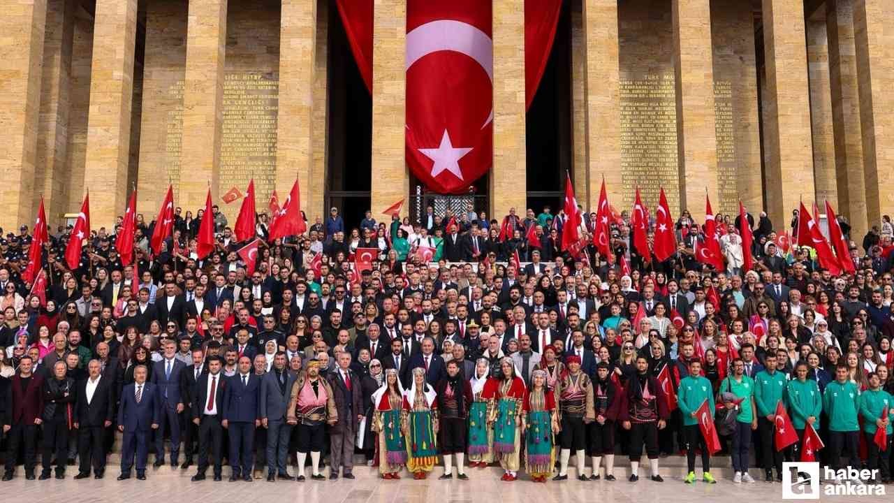 Başkan Özarslan'ın davetiyle başkentliler Anıtkabir'de buluştu!