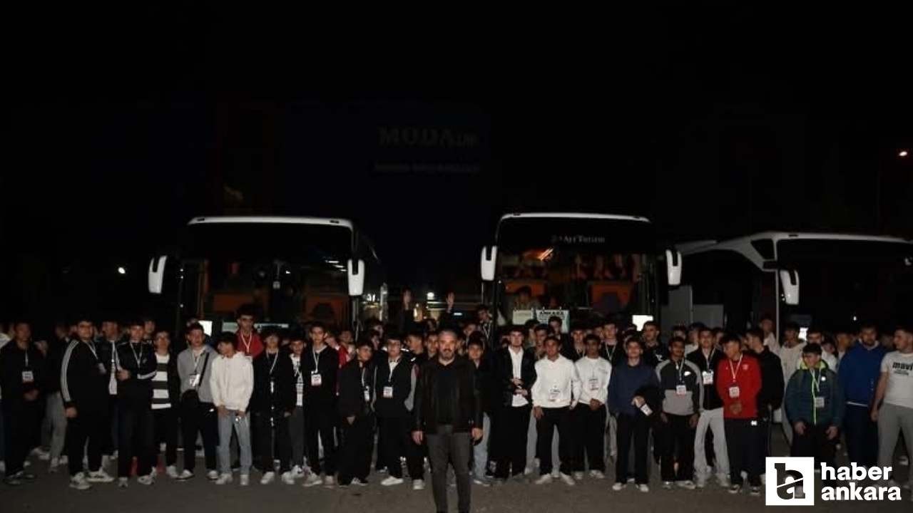 Pursaklar Belediyesi gençleri Mersin Silifke Kampı'na yolcu etti