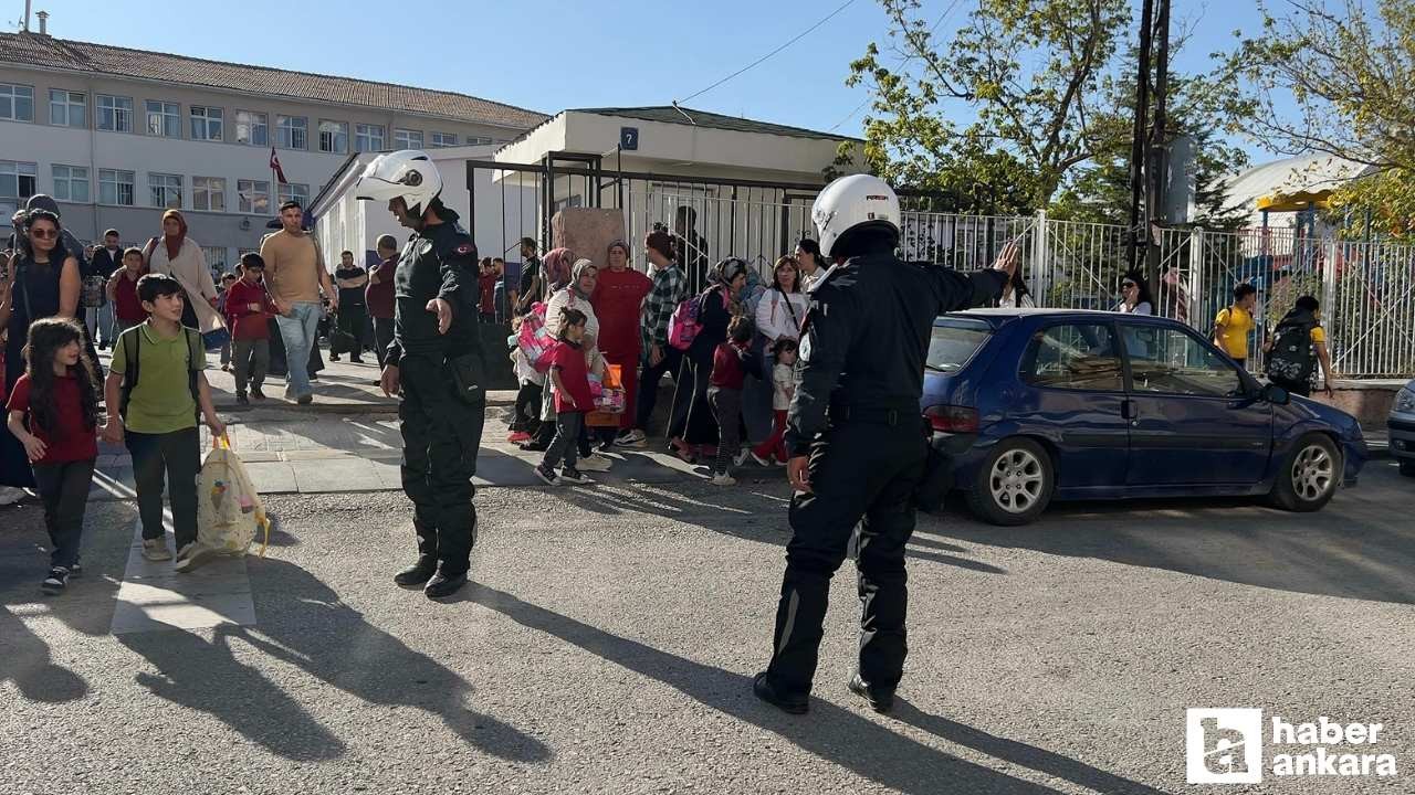 Keçiören'de zabıta ekiplerinden okul önlerinde ulaşım seferberliği