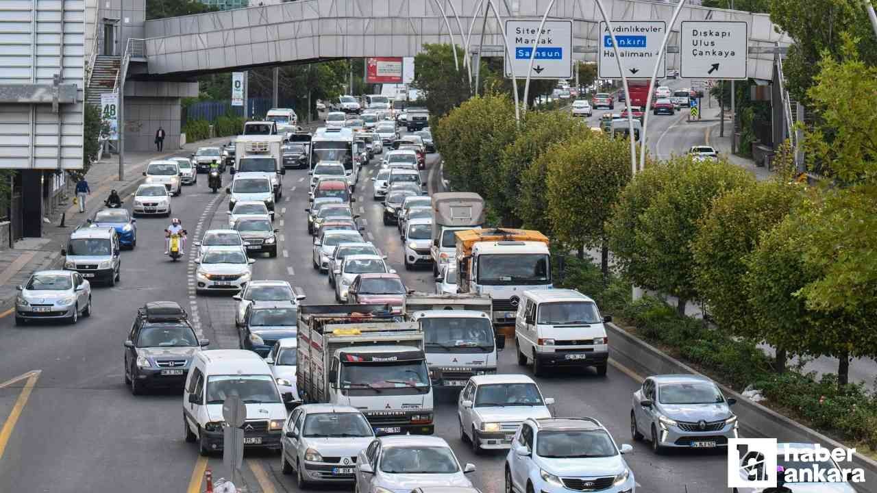 Eski tip ehliyetleri 15 TL'den yenilemek isteyenler için son hafta!