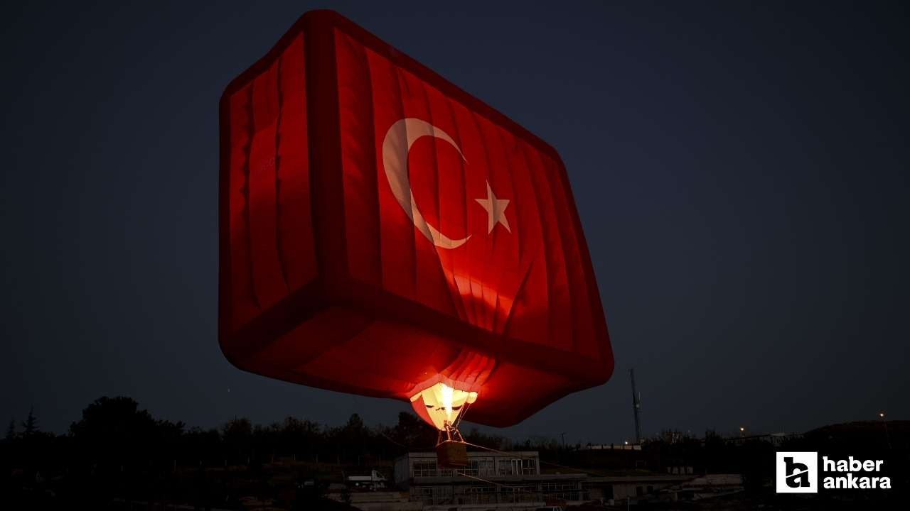 Ankara'da Cumhuriyet Bayramı için sıcak hava balonu etkinliği yapıldı
