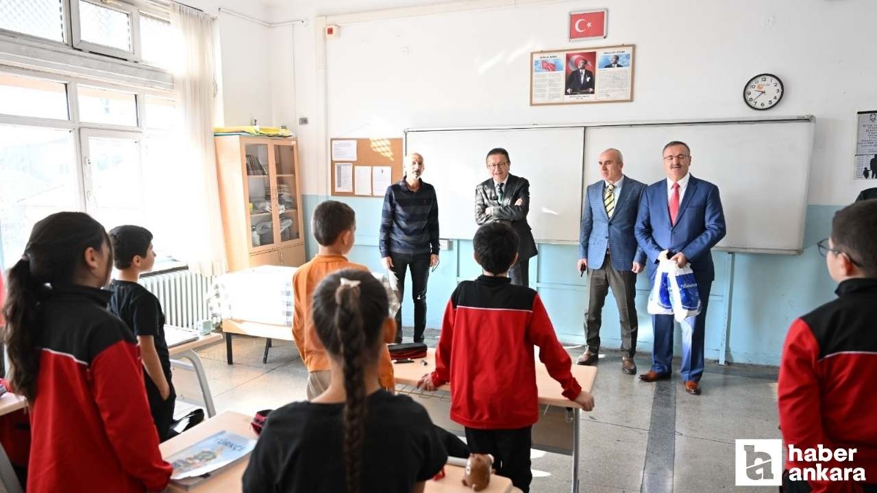 Başkan Tiryaki, Cebeci Ortaokulu'nu ziyaret etti