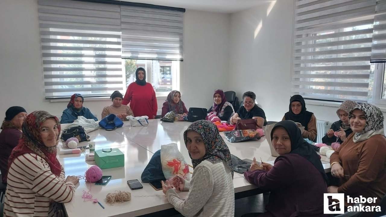 Altınova Ayşe Hatun Hanımevi'nde dikiş ve örgü kursları başladı