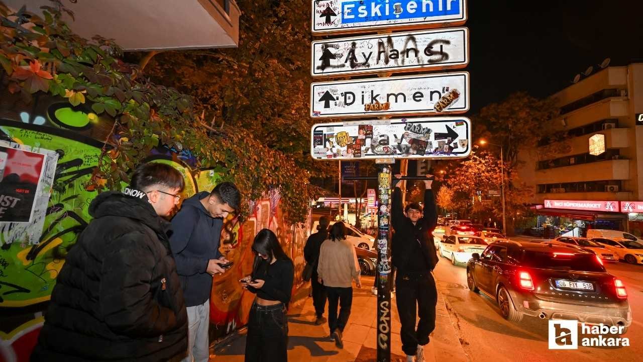 Ankara'da Kızılay tabelasına ilgi artarak devam ediyor