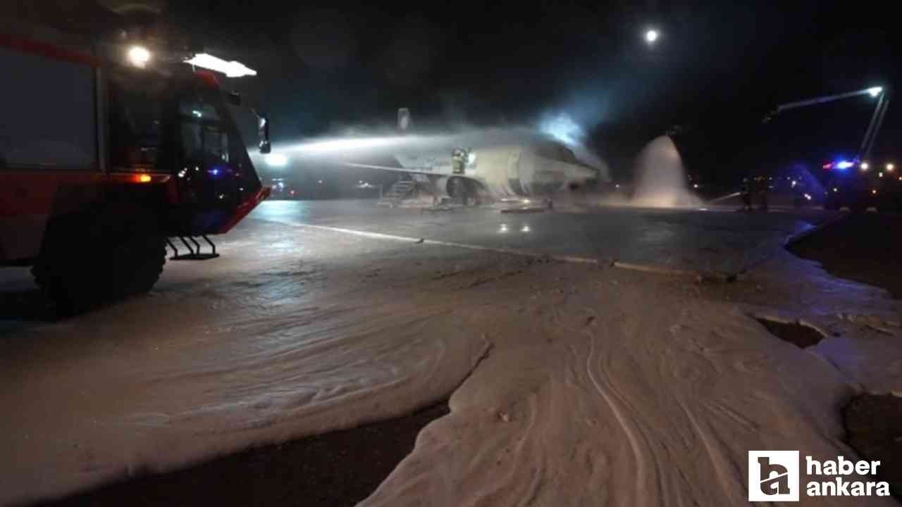 Esenboğa Havalimanı'nda gönüllü öğrencilerle uçak kazası tatbikatı düzenlendi