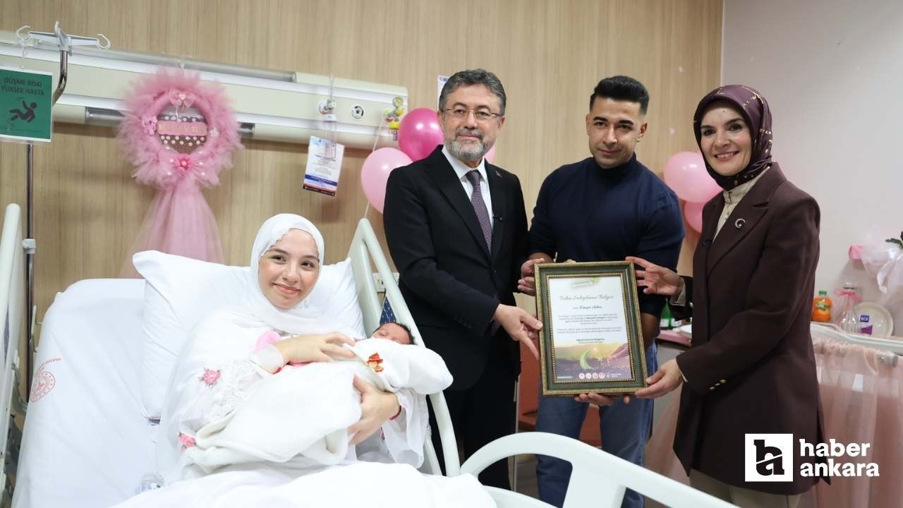 Ankara'da yeni doğan bebeklere Göktaş ve Yumaklı'dan ziyaret