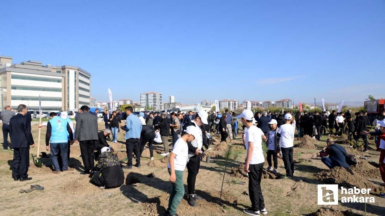Kahramankazan'da fidanlar toprakla buluştu!