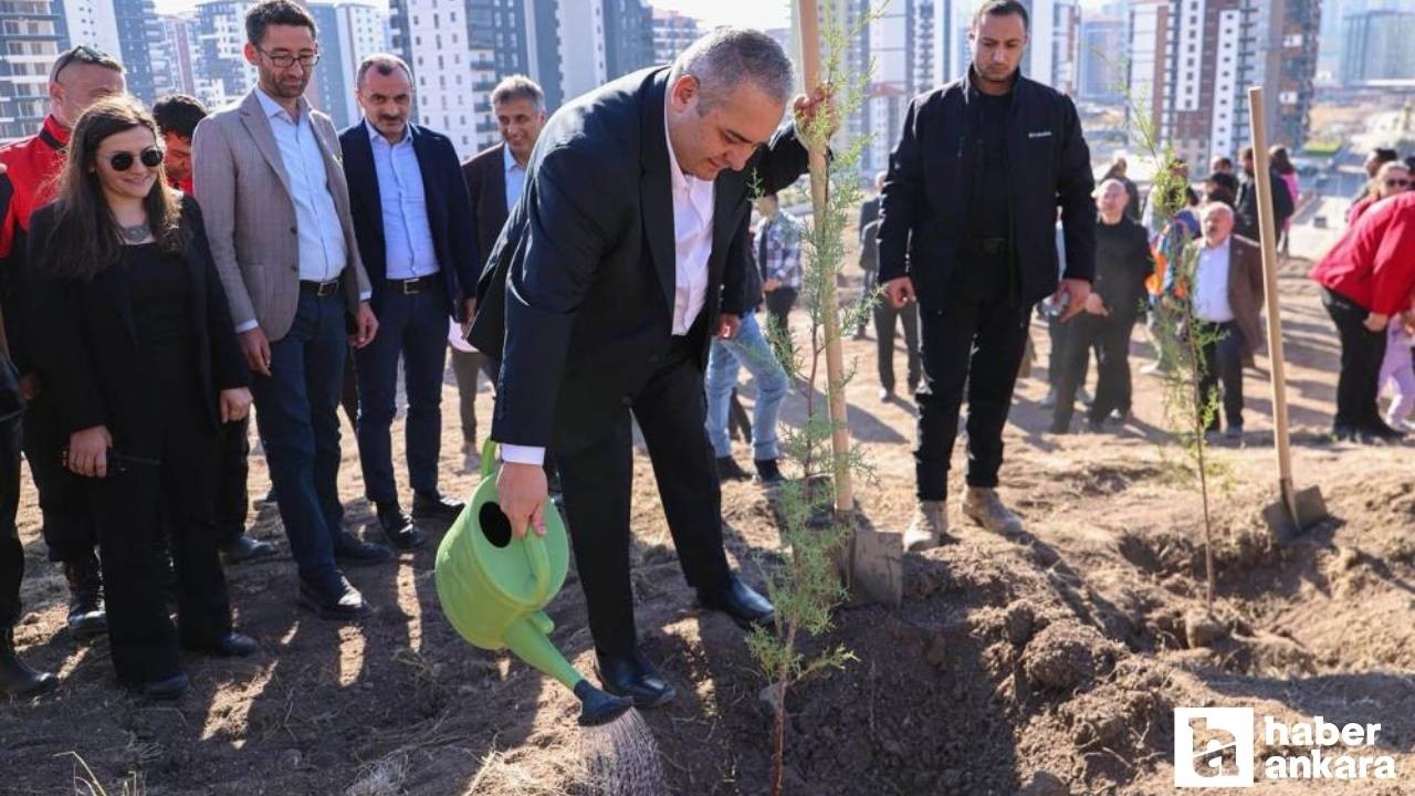 Keçiören'de 11 Kasım Milli Ağaçlandırma Günü'nde 300 çam fidanı dikildi