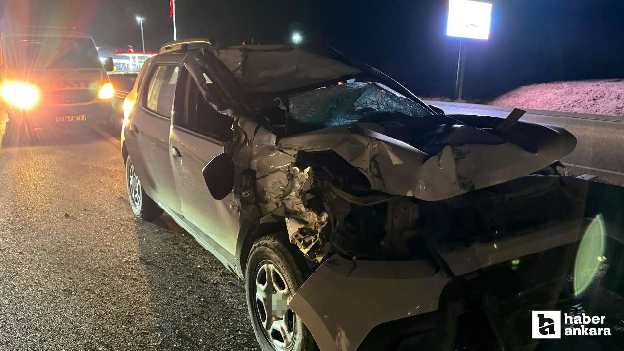 Çorum'da 5 araçlı zincirleme trafik kazasında 3 kişi yaralandı