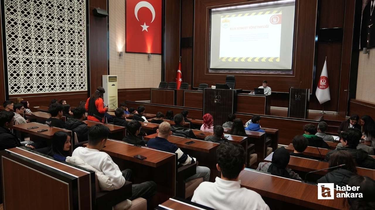 Keçiören'de staj yapan öğrencilere oryantasyon eğitimi verilidi