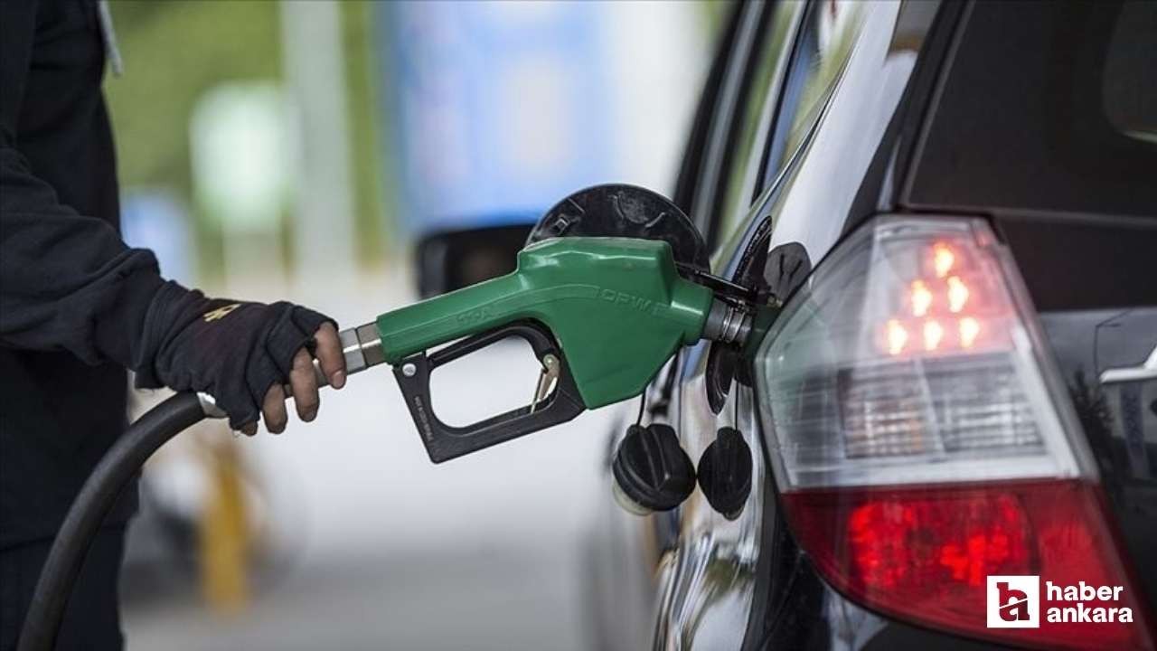 Akaryakıtta çifte indirim sürprizi! Benzin ve motorin fiyatları düşüyor