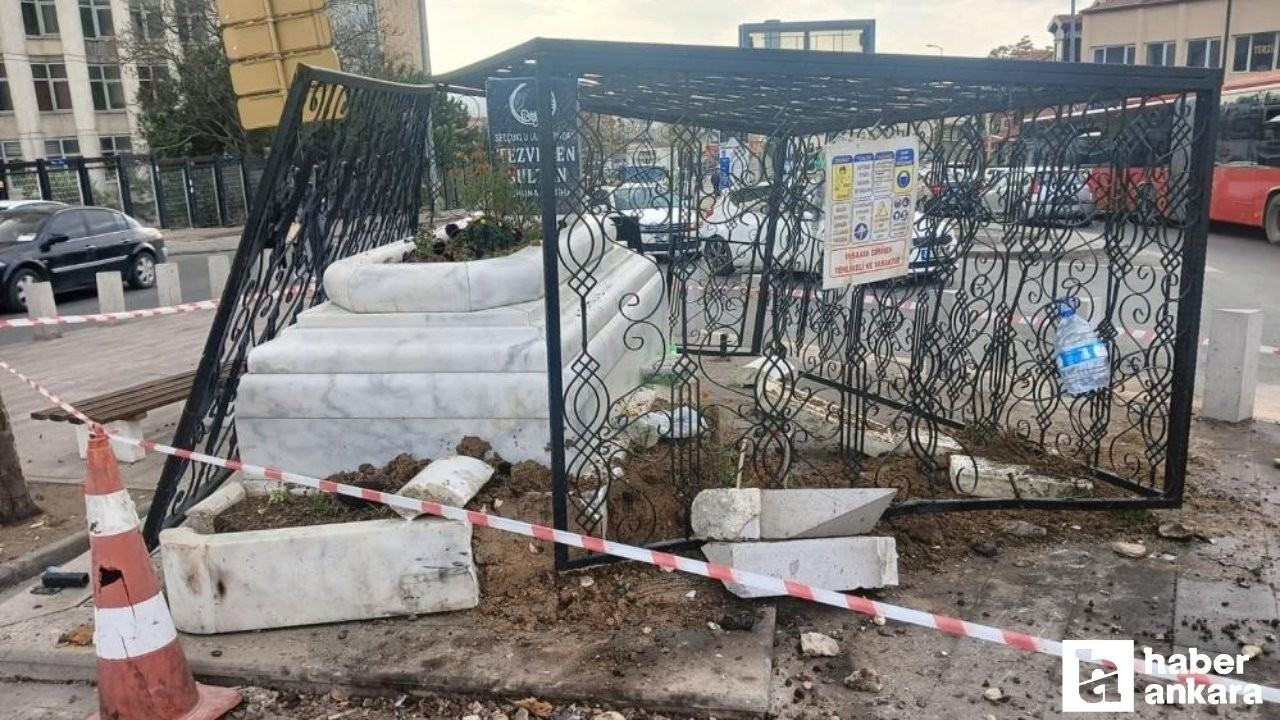 Altındağ'da kontrolden çıkan araç Tezveren Sultan Türbesi'ne çarptı