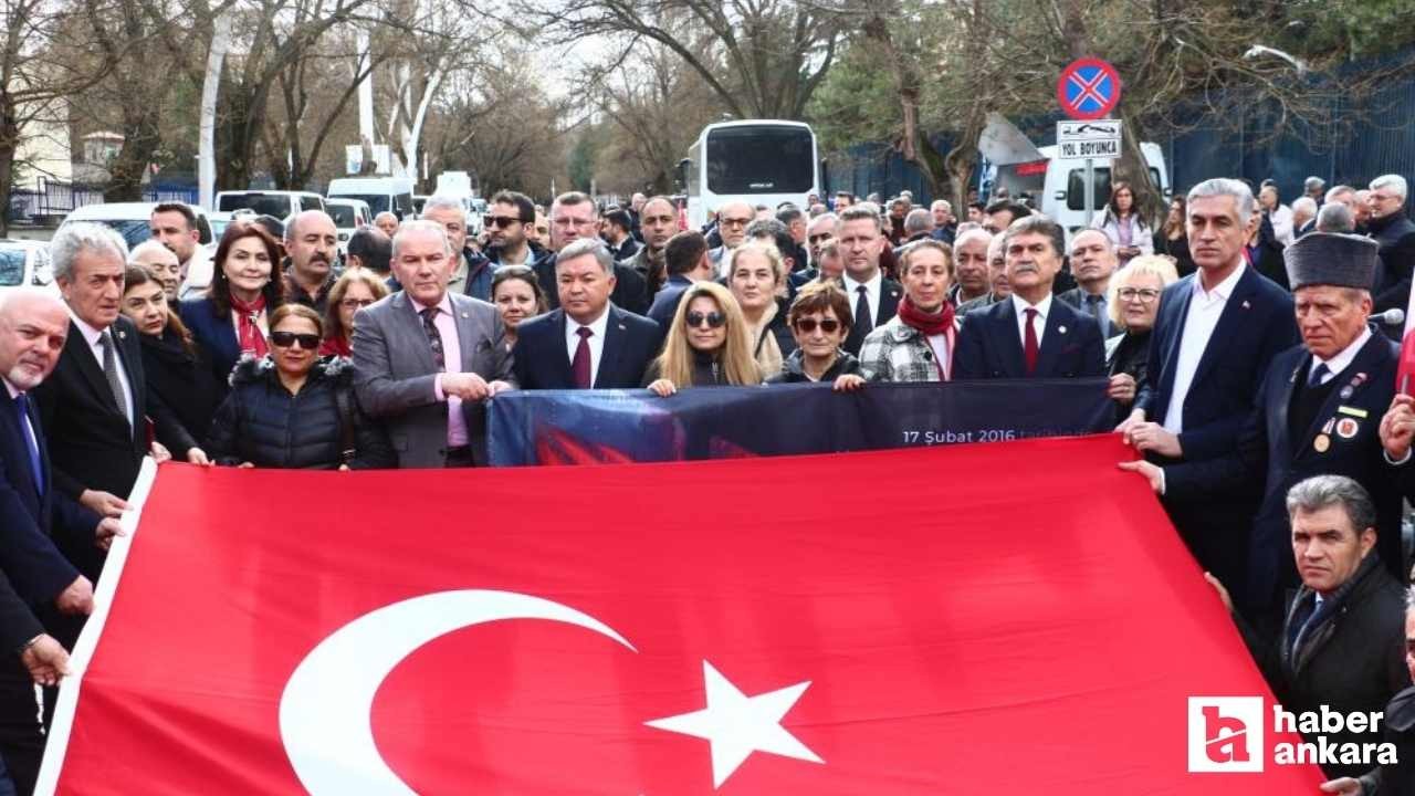 Terör saldırısında hayatını kaybedenler için Merasim Sokak'ta anma töreni düzenlendi