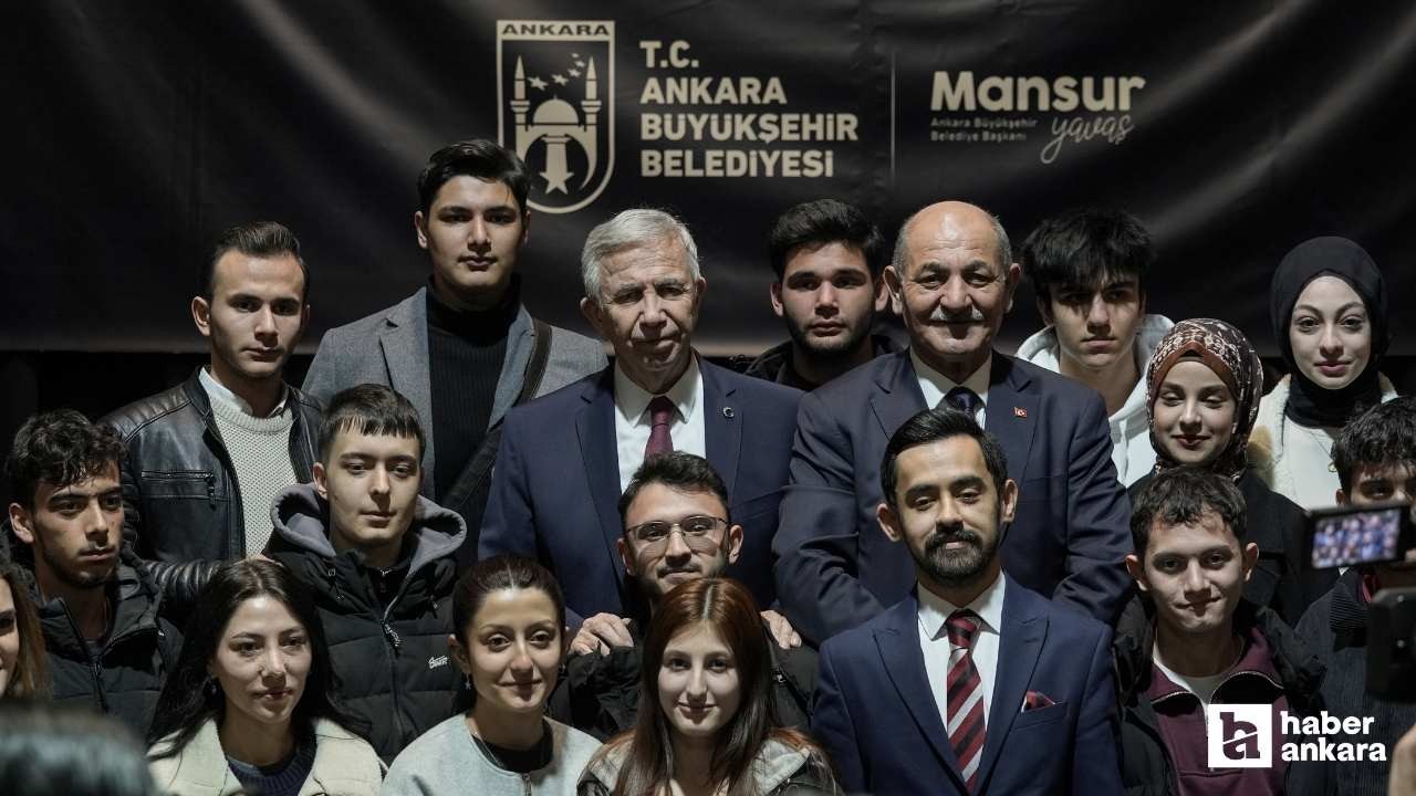 Başkan Mansur Yavaş ilk iftarda gençlerle bir araya geldi