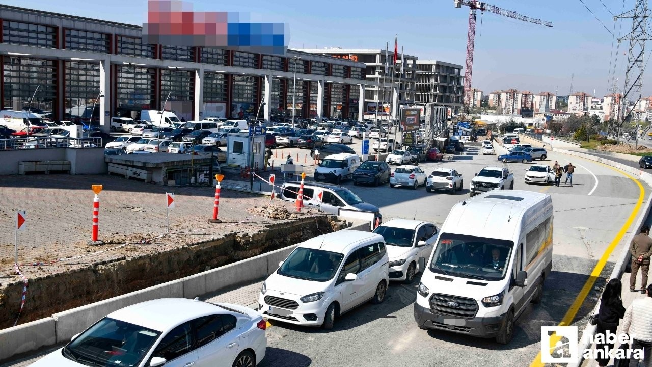 ABB, Bağdat Caddesi'nde trafik için harekete geçti: Durak cebi oluşturuldu