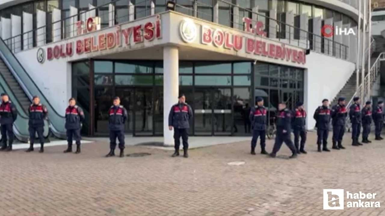 Bolu Belediyesi'ne 2. dalga operasyon: Çok sayıda jandarma ekibi arama yapıyor!