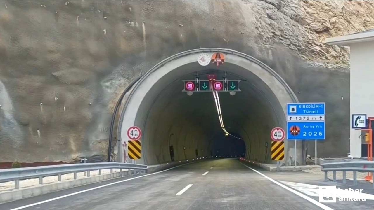 Çorum ile Laçin arasını 15 dakika kısaltan 3 tünel ulaşıma açıldı