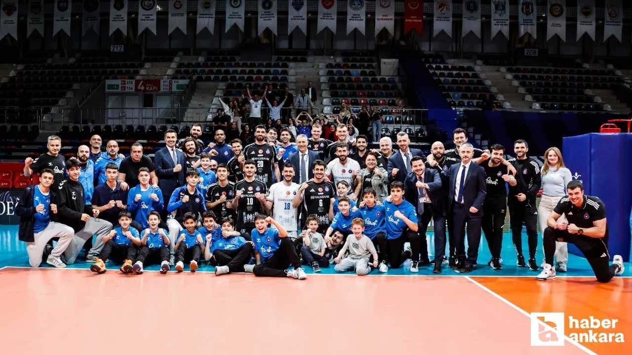 Halkbank sezonu üçüncü sırada tamamladı