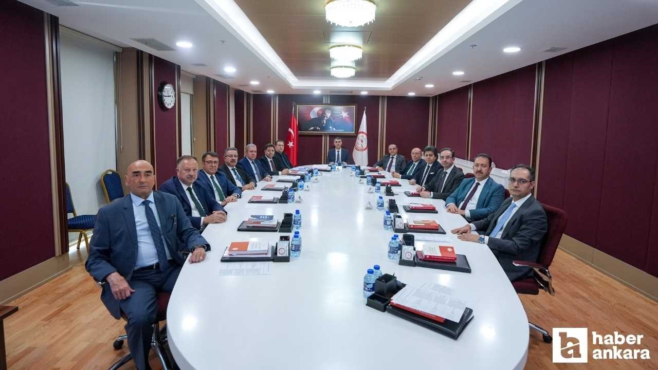Yeni Başkan Serdar Mutta ve üyeleriyle, YSK ilk toplantısını yaptı