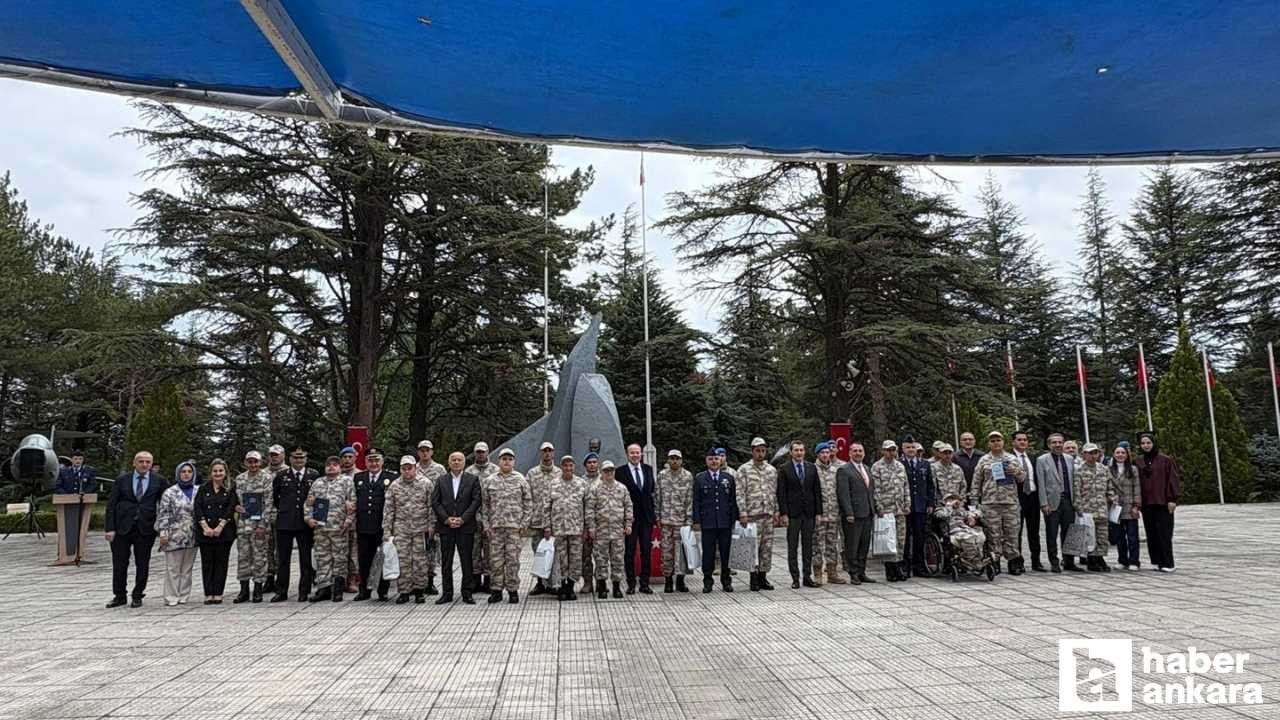 Engelli gençler Kahramankazan'da bir günlüğüne asker oldu