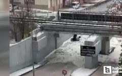 Polatlı'da yağış sonrası evleri su bastı, ulaşım aksadı!