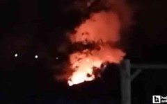 Mamak'ta bir iş yerinde çıkan yangın paniğe sebep oldu