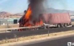 Sincan'da bariyerlere çarpan tırda korkutan yangın!