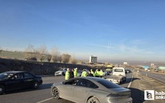 Elmadağ'da 5 aracın karıştığı zincirleme kaza: 4 yaralı