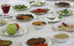 Uzmanlardan bayram için tuzlu ikramlara dikkat uyarısı!