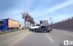 Ankara’da makas attığı iddia edilen sürücü kazaya neden oldu