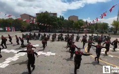 Ankara'da yunus polislerden zeybek ve akrobasi gösterisi