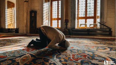 Kadir Gecesi 2 rekat namaz nasıl kılınır? 7 ihlas nasıl niyet edilir?