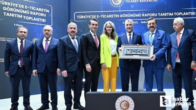 Hisarcıklıoğlu: E-ticaret, KOBİ'lerin sınırlarını aşan bir başarı hikayesi