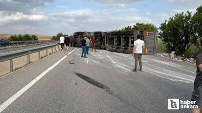 Polatlı'da fayans yüklü tır yan yattı, Ankara istikametinde trafik durdu!