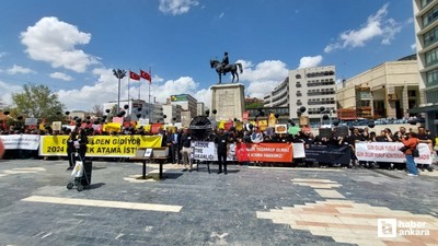 Ek atama isteyen öğretmen adayları Ankara Ulus'ta bir araya geldi