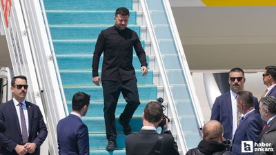 Ukrayna Devlet Başkanı Zelenski'nin uçağı Ankara'ya indi