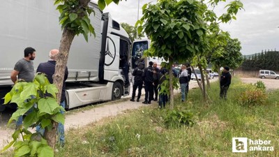 Ankara'dan yola çıkan Tır sürücüsü aracında asılı halde ölü bulundu