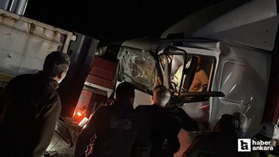 Kızılcahamam'da 3 tır birbirine girdi, 2 kişi yaralandı