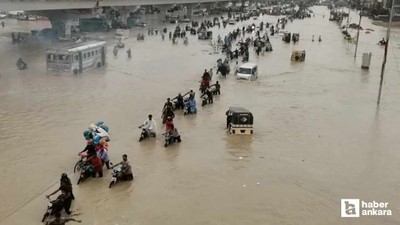 Pakistan'da sel felaketi: 13 ölü, 92 yaralı