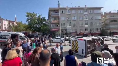 Keçiören'de trafik kazası: Öğrenci servisi devrildi!