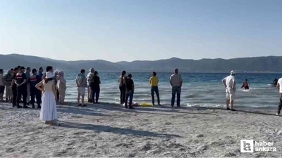 Ankara’dan Salda Gölü’ne giden baba oğul hayatlarını kaybettiler