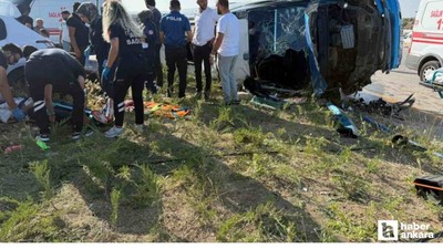 Sincan'da dolmuş ile otomobilin çarpıştığı kazada 5 kişi yaralandı